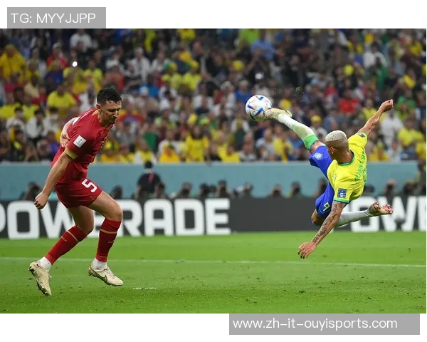 梅西与C罗对比：球星视角下的伟大之争与足球哲学之异同